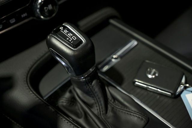 Volvo V90   2.0 D4 AWD Auto 