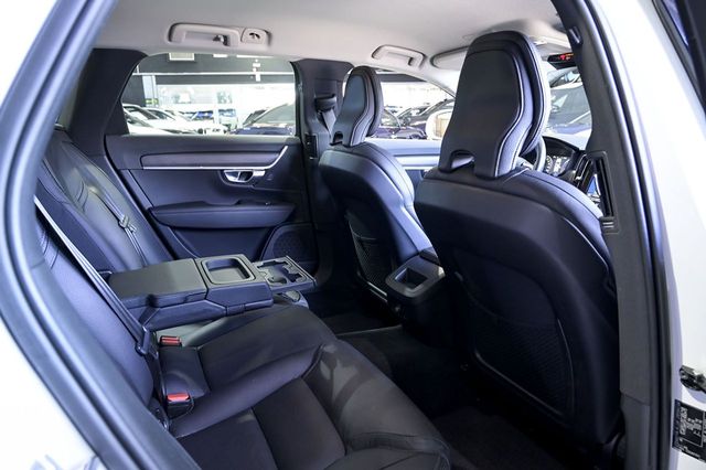 Volvo V90   2.0 D4 AWD Auto 
