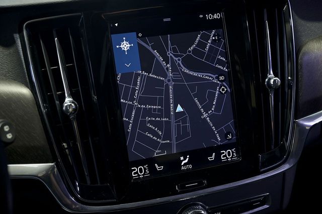 Volvo V90   2.0 D4 AWD Auto 