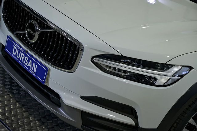 Volvo V90   2.0 D4 AWD Auto 