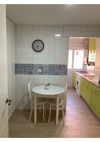 2 Sillas IKEA blancas metal