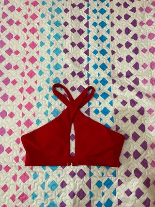Bikini rojo cruzado
