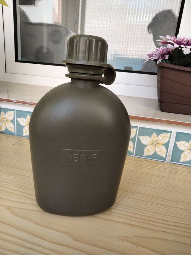 Cantimplora militar NBQ-R