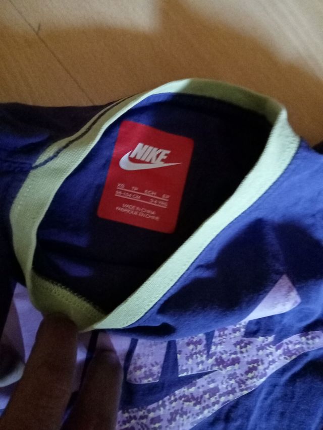 Camiseta Nike niña 3-4 años