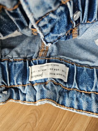 2 Shorts Vaqueros Stradivarius