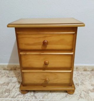 Mesita noche 3 cajones