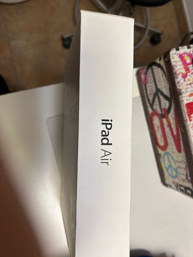 iPad Air - Caja Gris