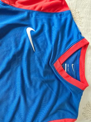 2 Camisetas Nike Dri-FIT sin usar