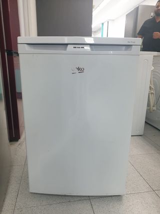 Congelador Beko pequeño - No Frost
