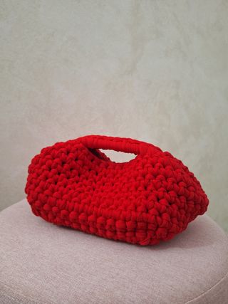 Borsa a uncinetto rossa
