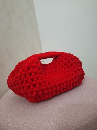 Borsa a uncinetto rossa