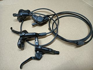 Frenos Shimano M6000 delantero y trasero 