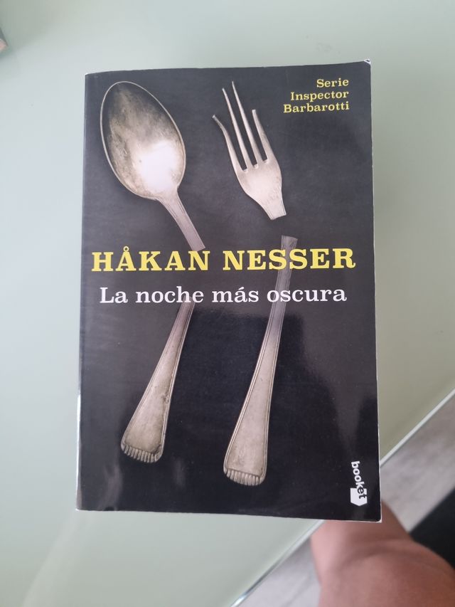 La noche más oscura: Serie Inspector Barbarotti, 1