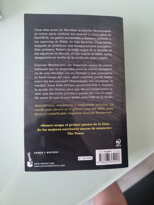 La noche más oscura: Serie Inspector Barbarotti, 1