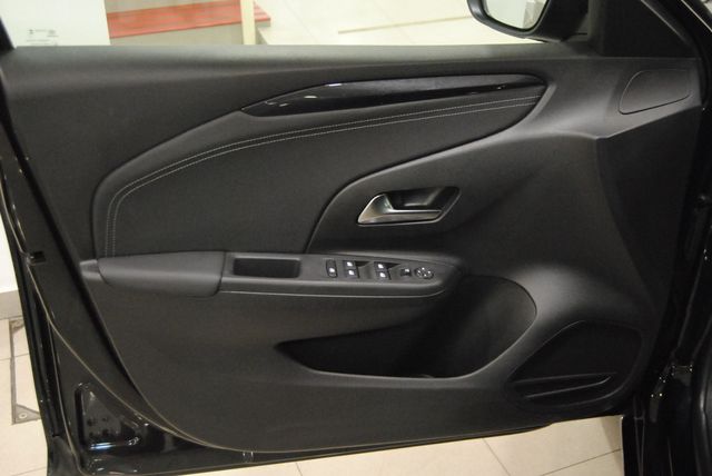 Opel Corsa XHL 100 6V GS 2024