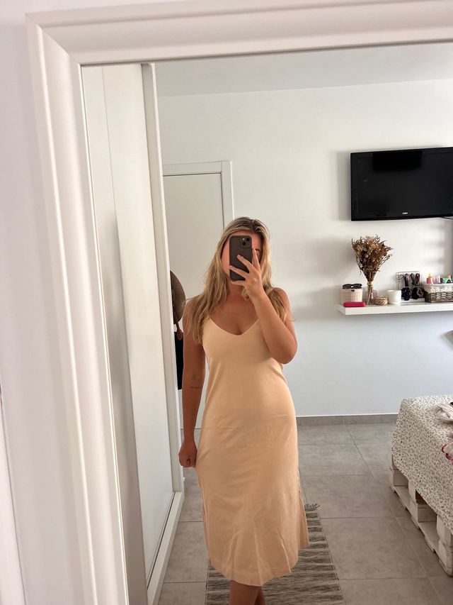 Vestido midi Zara beige
