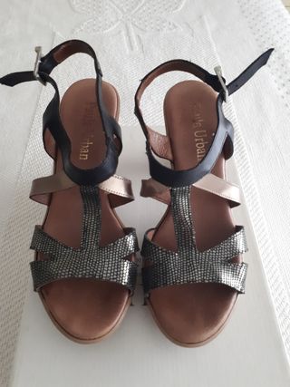 Sandalias