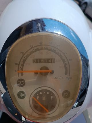 Scooter 125cc Daelim Besbi