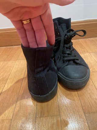 Zapatillas negras altas
