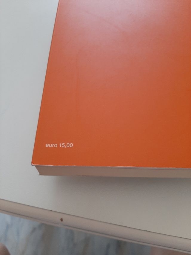 PESCE PICCOLO UNA STORIA DI VIRUS E SEGRETI (IL)