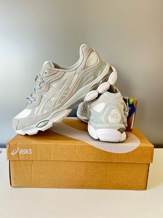 Zapatillas Asics Gel-Kayano Gris Beige