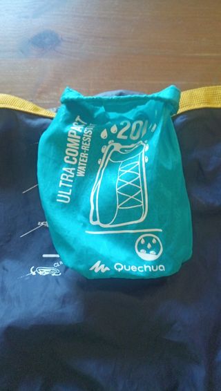 Mochila Decathlon impermeable azul-turquesa