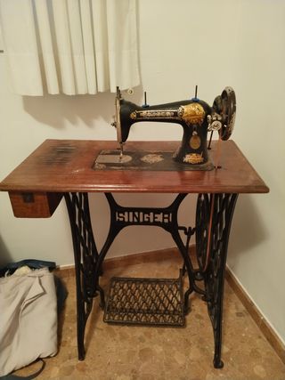 Máquina coser Singer antigua