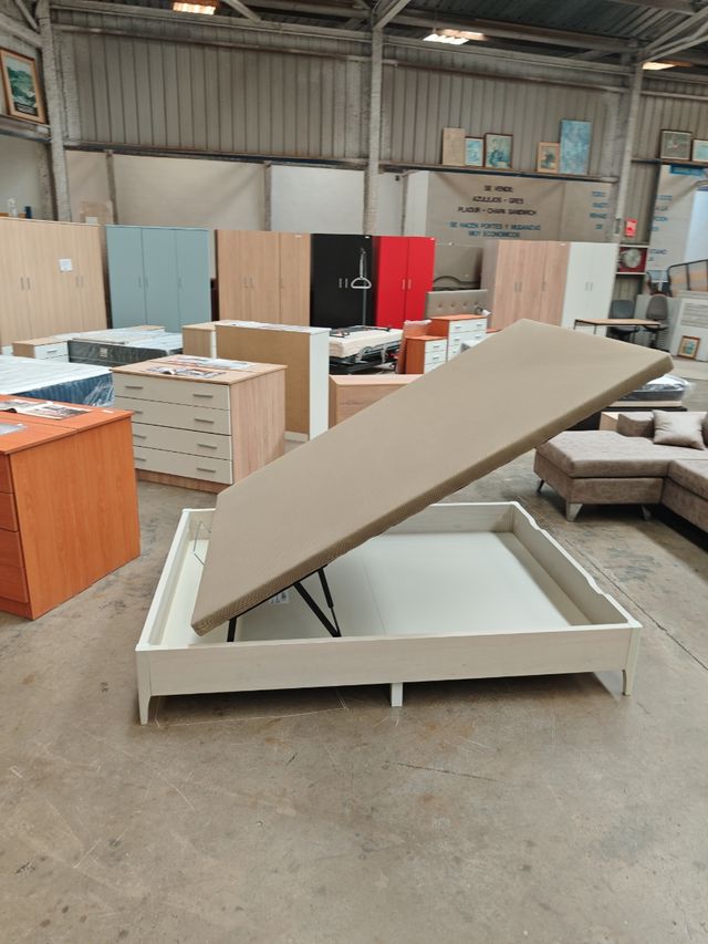 Canapé abatible con patas