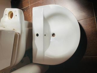 Lote sanitarios baño semi nuevo 
Nunca usado ..