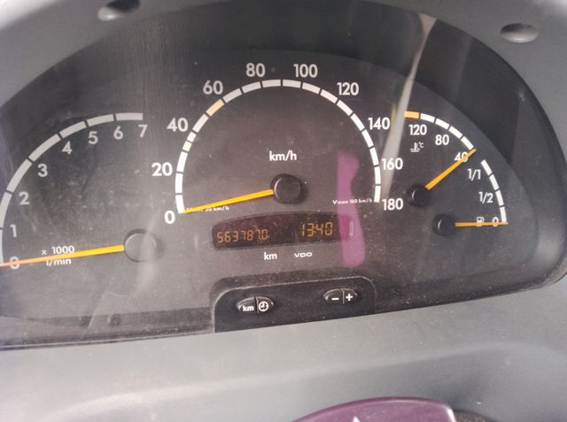 Mercedes-Benz Sprinter 2000