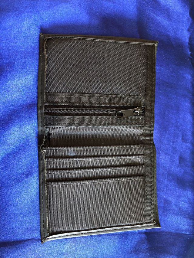 Cartera Coca-Cola negra