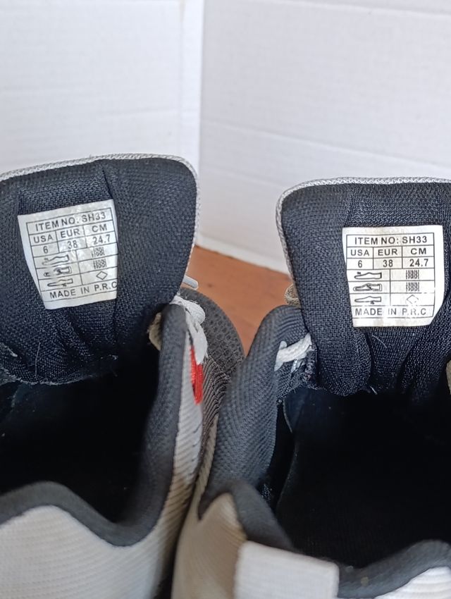 ZAPATILLAS DE DEPORTE / CASI NUEVAS / T - 38