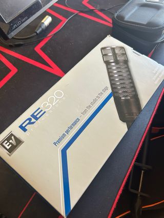 Micrófono Electro-Voice RE320