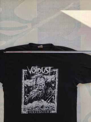 Camiseta Voidust - Velvebatum