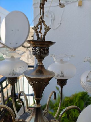 Lampara antigua 6 brazos metálica.
