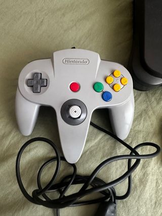 Nintendo 64 consola + juego Pokémon