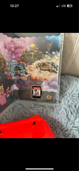 Nintendo Switch OLED roja + Super Mario Bros
