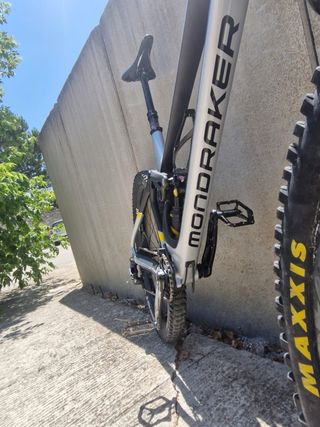 Mondraker Superfoxy RR: Bicicleta MTB, ENDURO