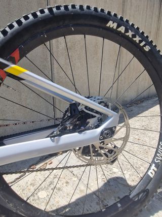 Mondraker Superfoxy RR: Bicicleta MTB, ENDURO