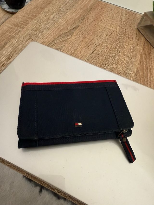 Billetera Tommy Hilfiger Azul-Roja