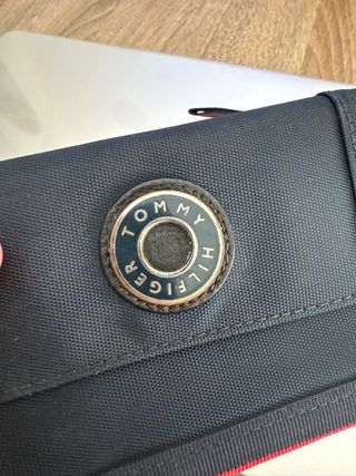 Billetera Tommy Hilfiger Azul-Roja
