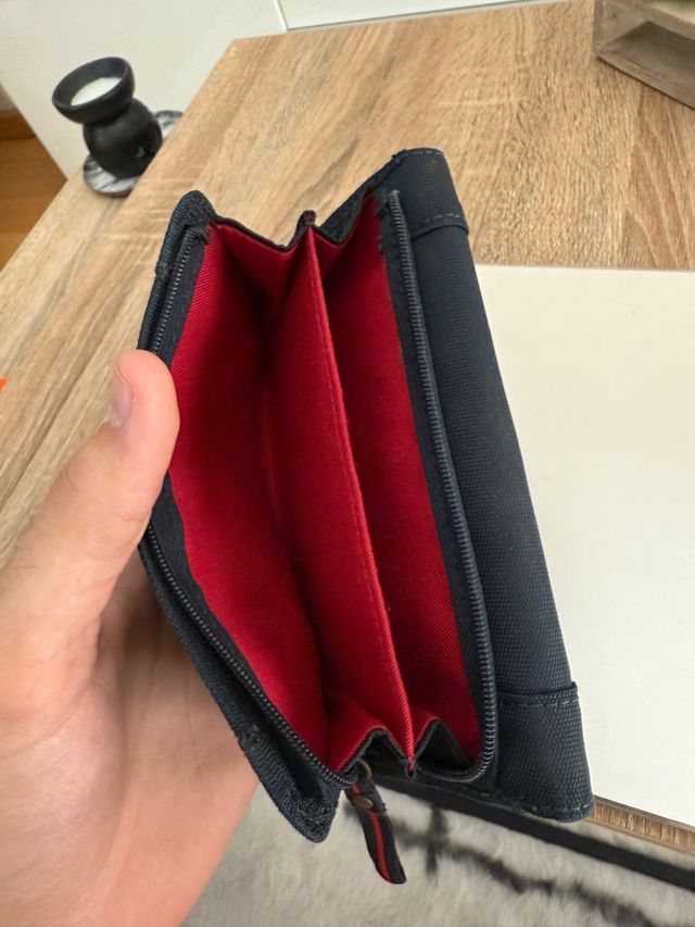 Billetera Tommy Hilfiger Azul-Roja