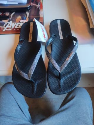 Ipanema Chanclas Negras Brillantes