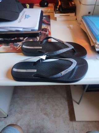Ipanema Chanclas Negras Brillantes