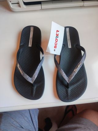 Ipanema Chanclas Negras Brillantes