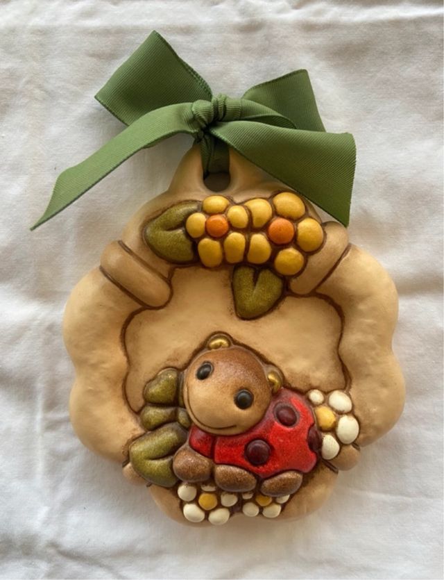 Thun formella coccinella