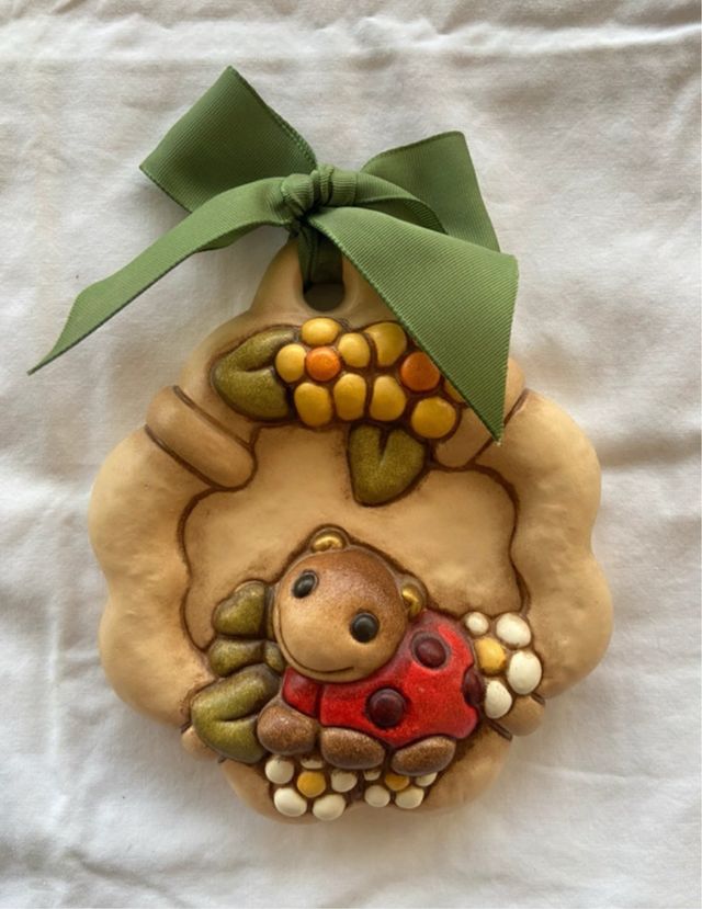 Thun formella coccinella