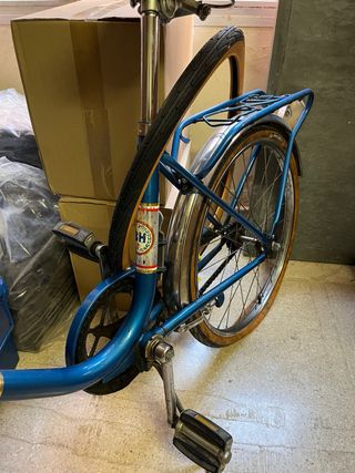 Bicicletas BH clásicas (verde y azul)
