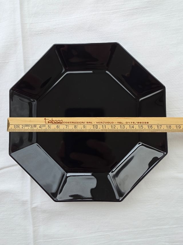 Set Arcoroc: piatti & bicchieri neri