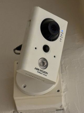 Cámara vigilancia Hikvision IP